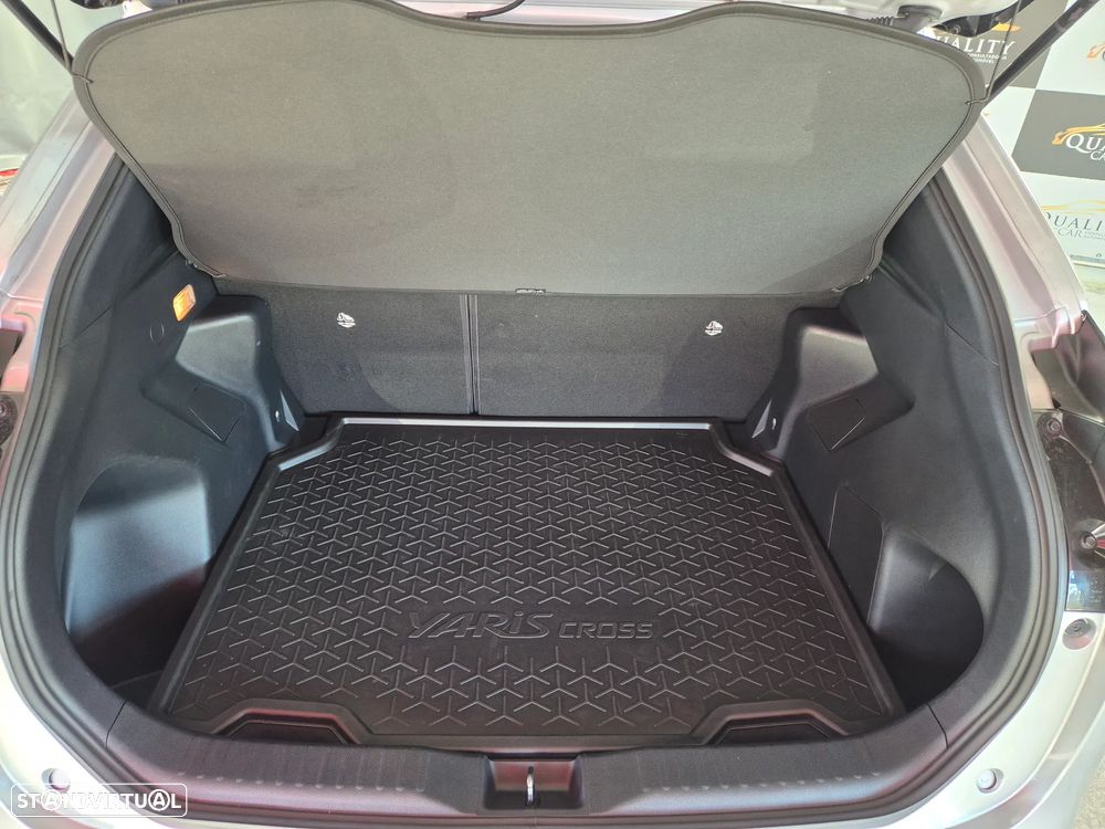 Toyota Yaris Cross 1.5 HDF Luxury - 21