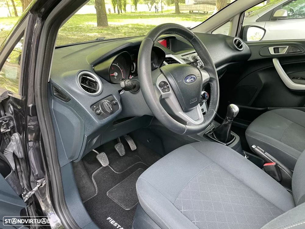 Ford Fiesta 1.6 TDCI Trend ECOnetic - 24