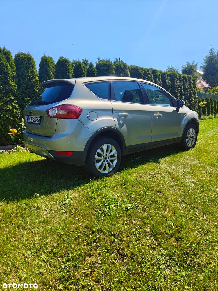 Ford Kuga 2.0 TDCi Titanium FWD - 10