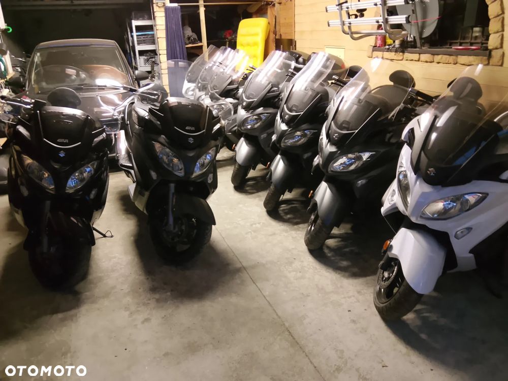 Suzuki Burgman - 15