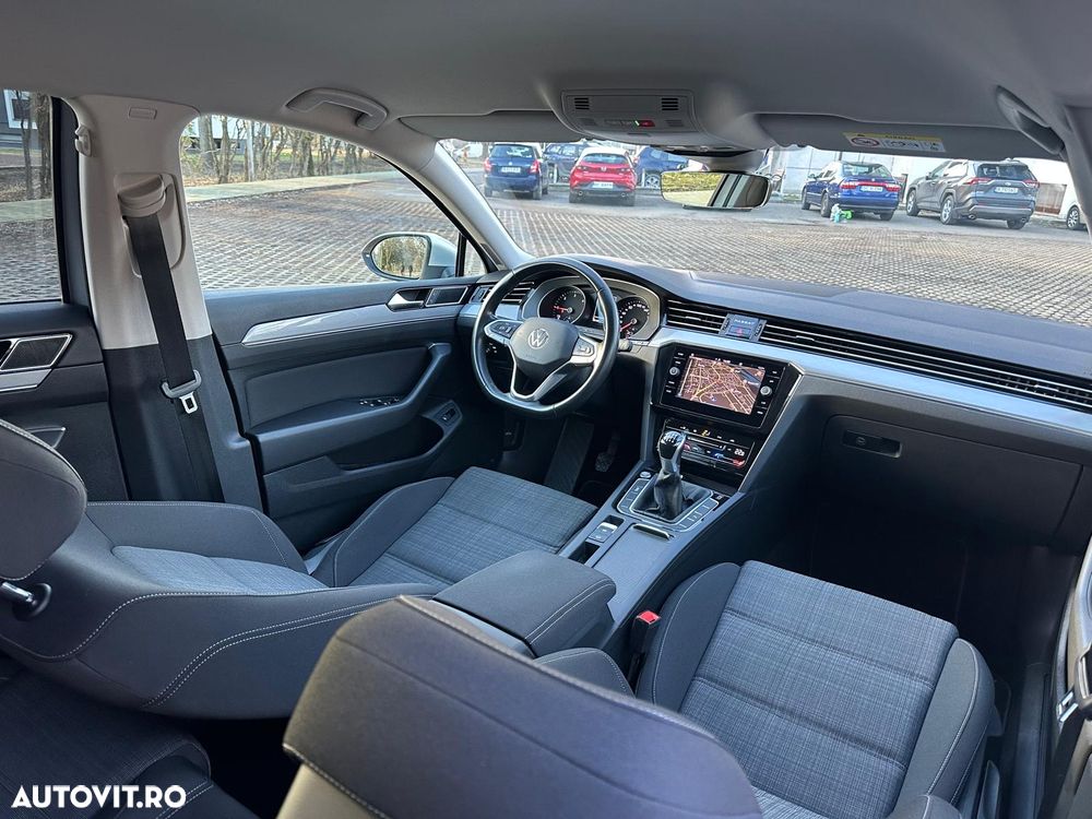 Volkswagen Passat 2.0 TDI SCR Business - 13