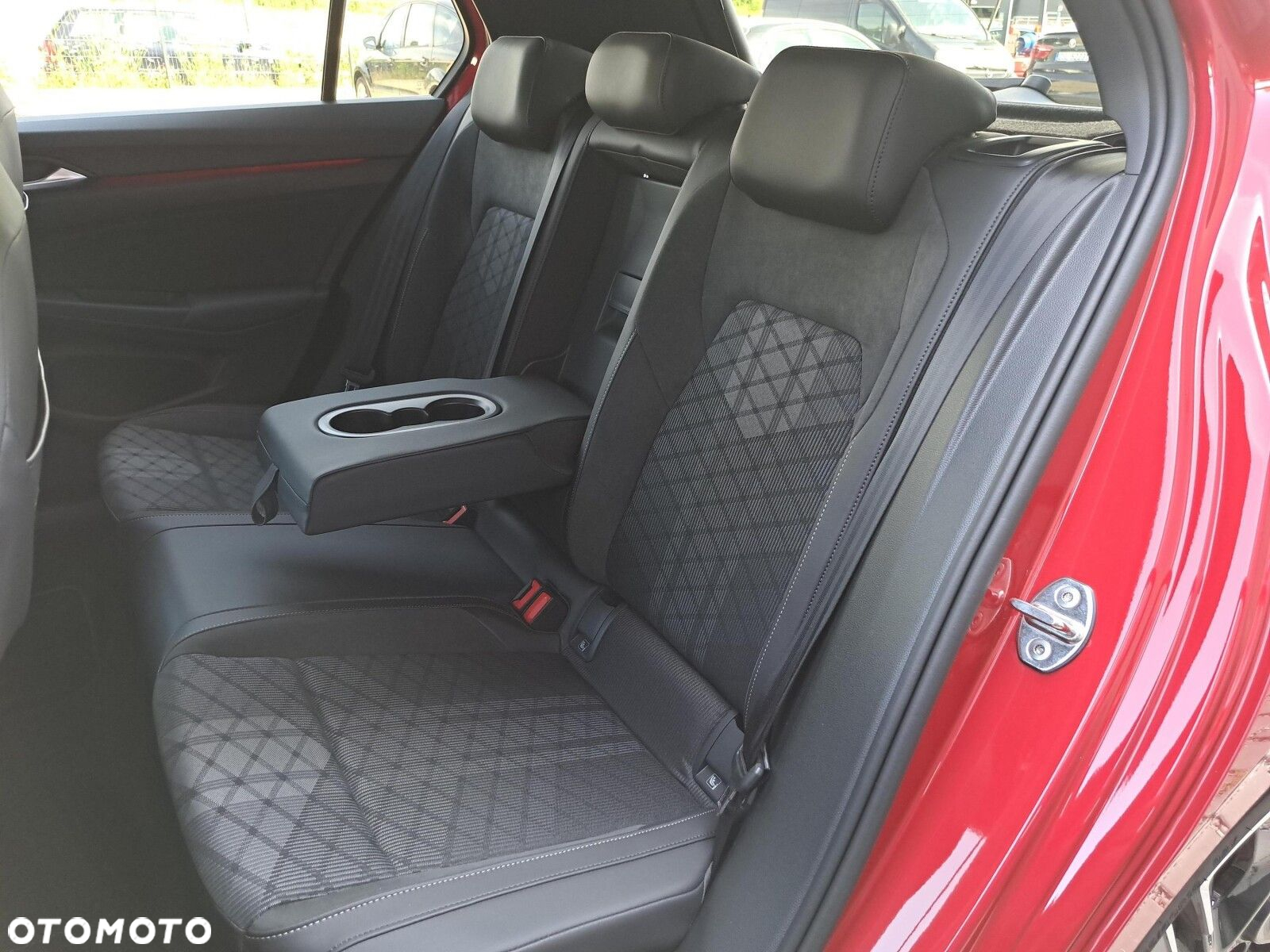 Volkswagen Golf - 16