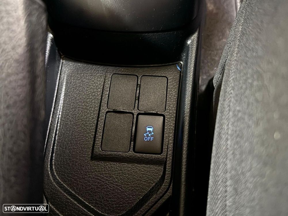 Toyota Yaris 1.0 VVT-i Exclusive - 35