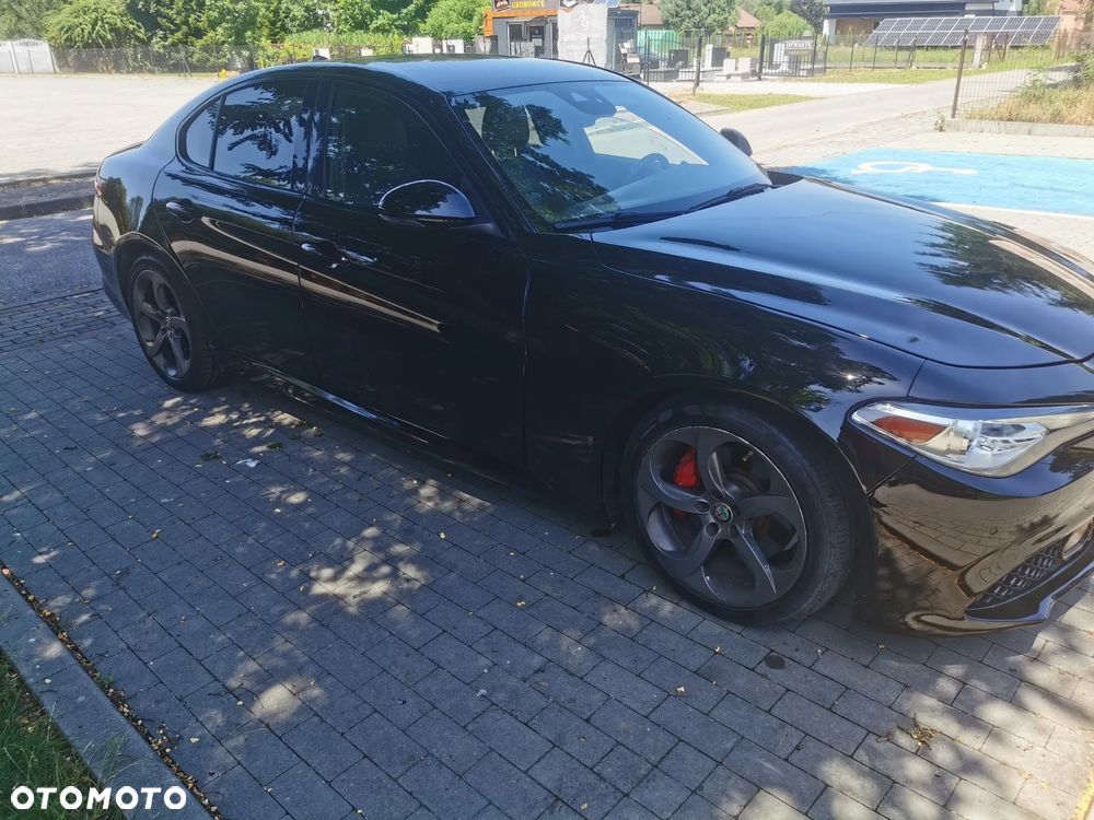Alfa Romeo Giulia - 11