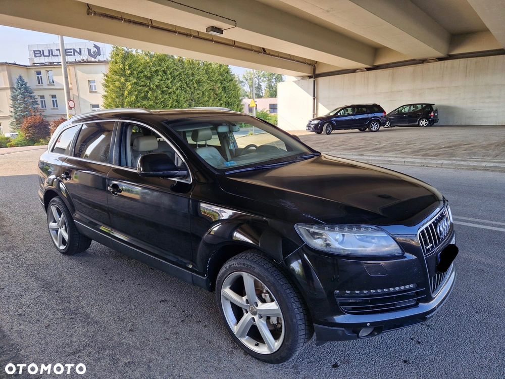 Audi Q7 - 1
