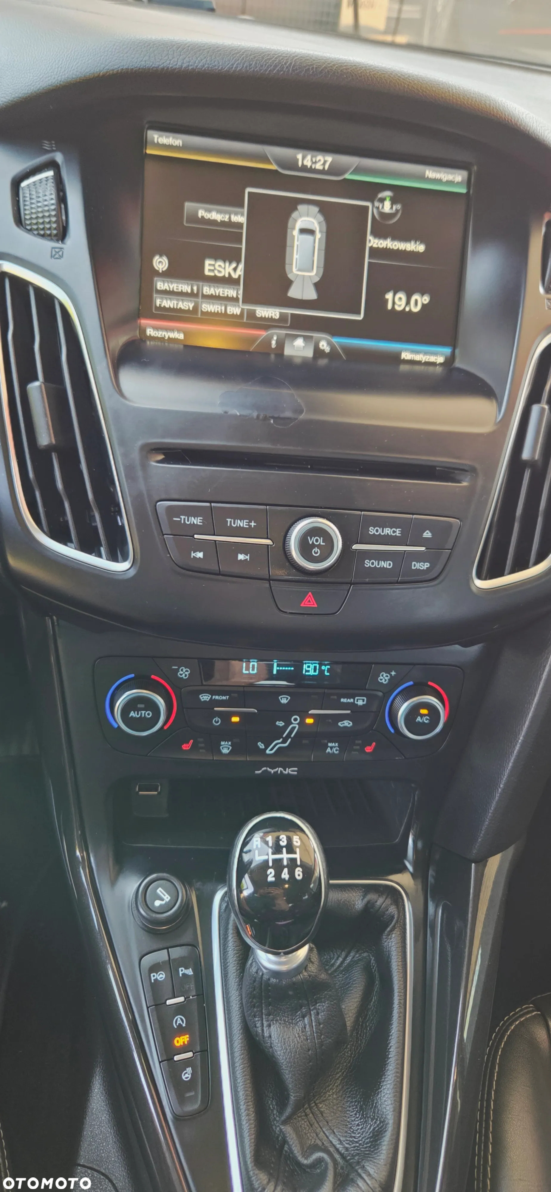 Ford Focus Turnier 1.0 EcoBoost Start-Stopp-System TITANIUM X - 24