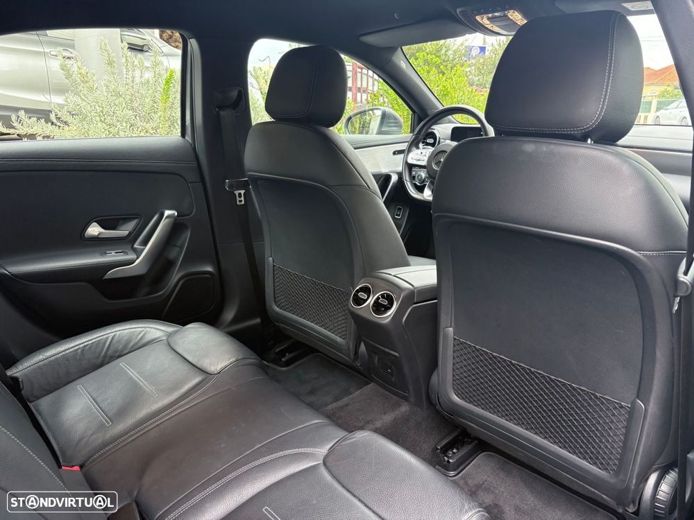 Mercedes-Benz A 250 Limousine e AMG Line - 52