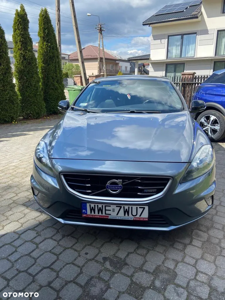 Volvo V40 D4 Drive-E R-Design Summum - 2
