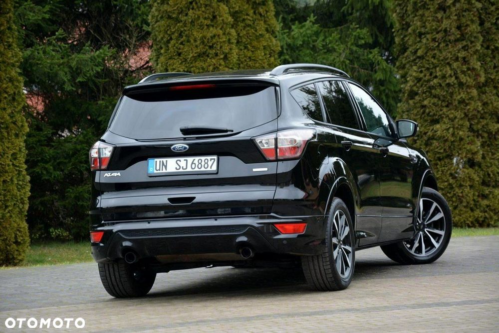 Ford Kuga 1.5 EcoBoost 2x4 ST-Line - 14