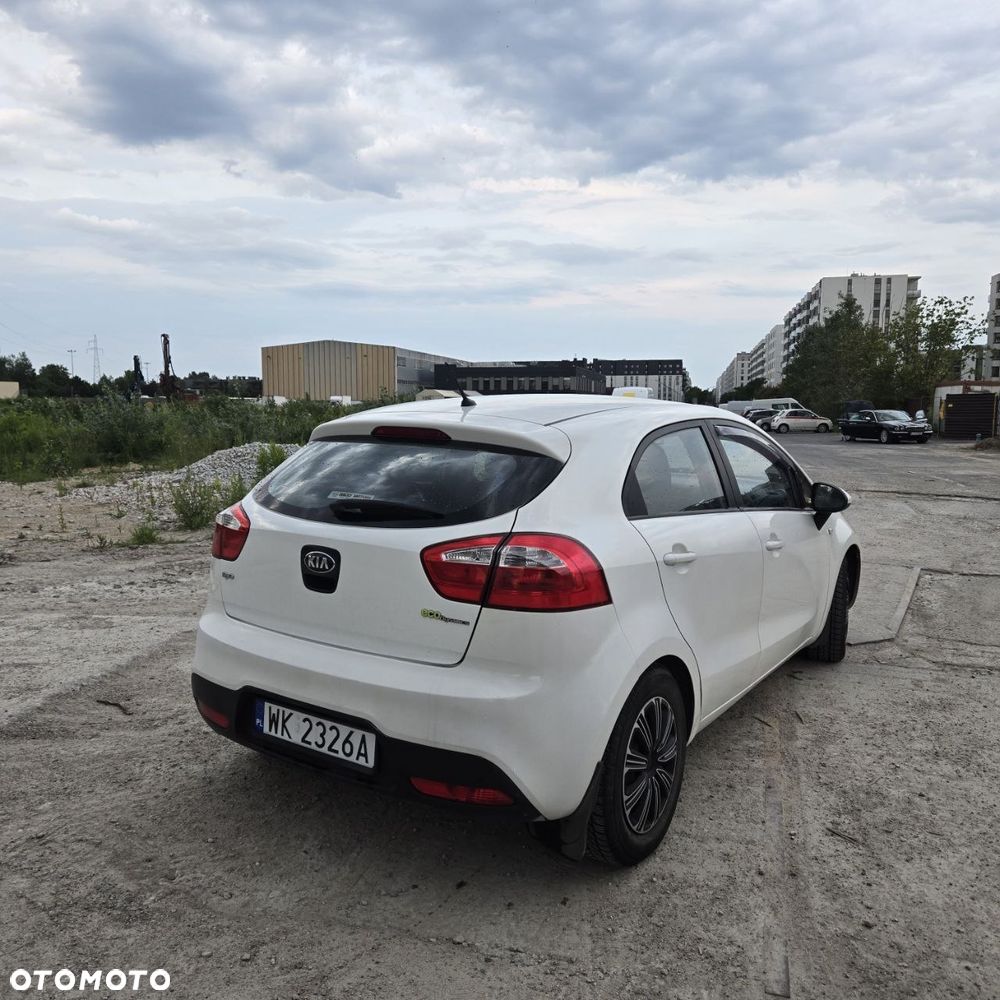 Kia Rio 1.1 crdi M - 3