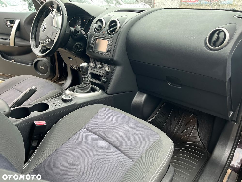 Nissan Qashqai 1.6 dCi 4 x 4 DPF tekna - 10