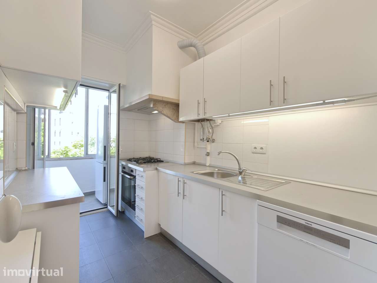 APARTAMENTO T3 RENOVADO PARA ARRENDAR EM BELÉM - Grande imagem: 5/17