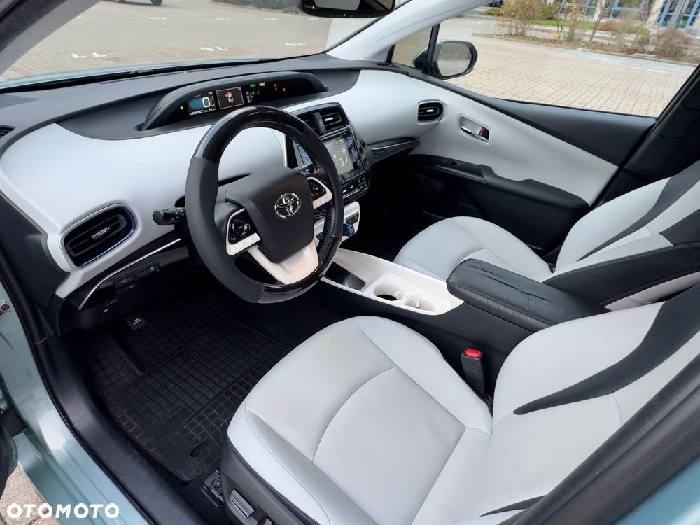 Toyota Prius 1.8 Hybrid Executive - 9