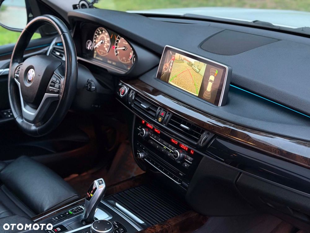 BMW X5 xDrive35i - 19