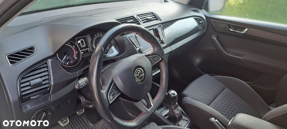Skoda Fabia 1.0 TSI Monte Carlo - 8