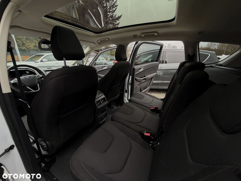 Ford S-Max - 21