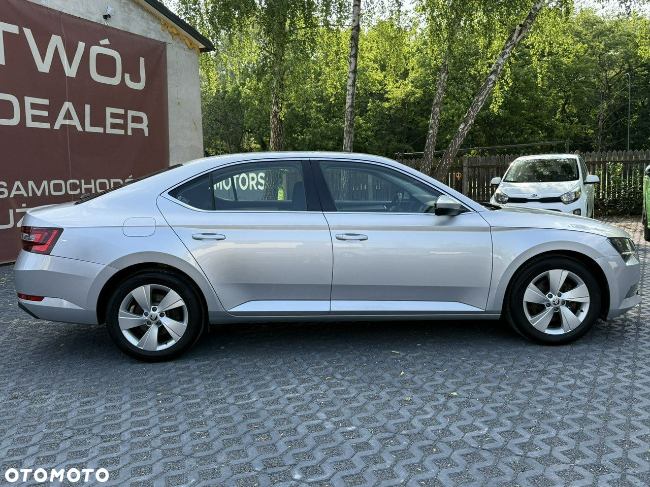 Skoda Superb 2.0 TDI 4x4 Style DSG - 4