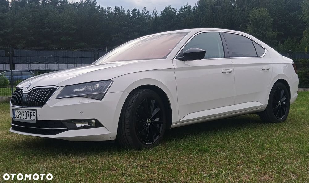 Skoda Superb 2.0 TDI Ambition DSG - 2