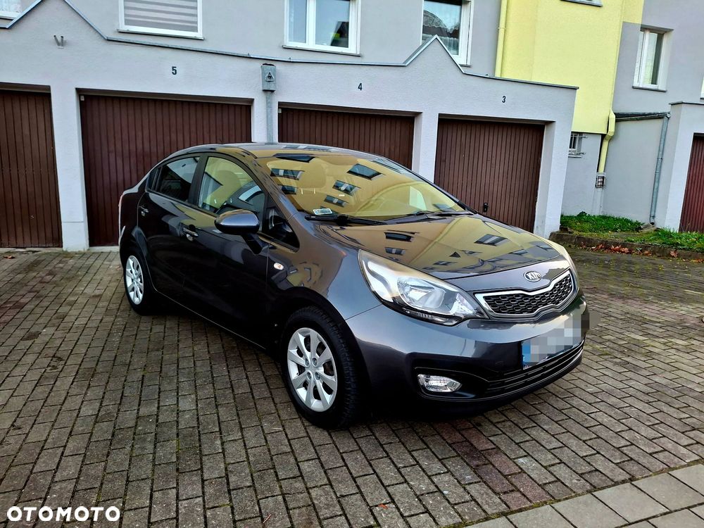 Kia Rio - 18