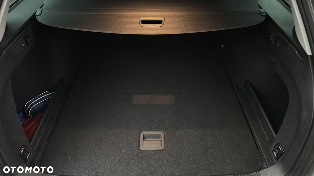 Volkswagen Passat Variant 2.0 TDI EVO Business DSG - 15