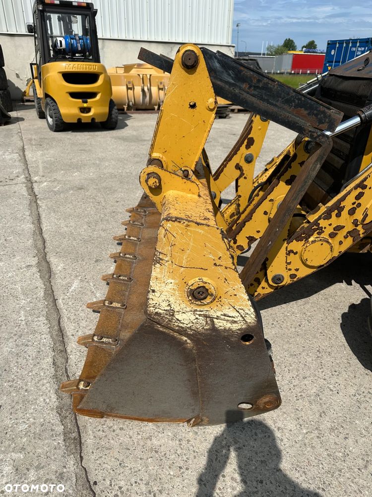 Caterpillar 432F2 - 12