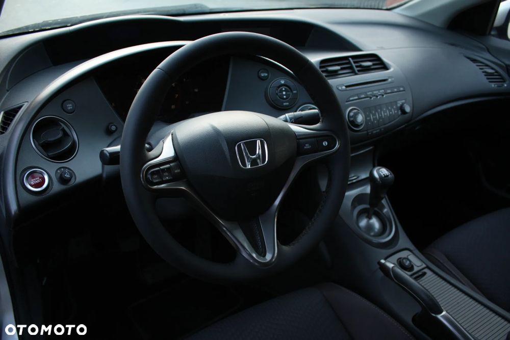 Honda Civic 1.8 Comfort - 21