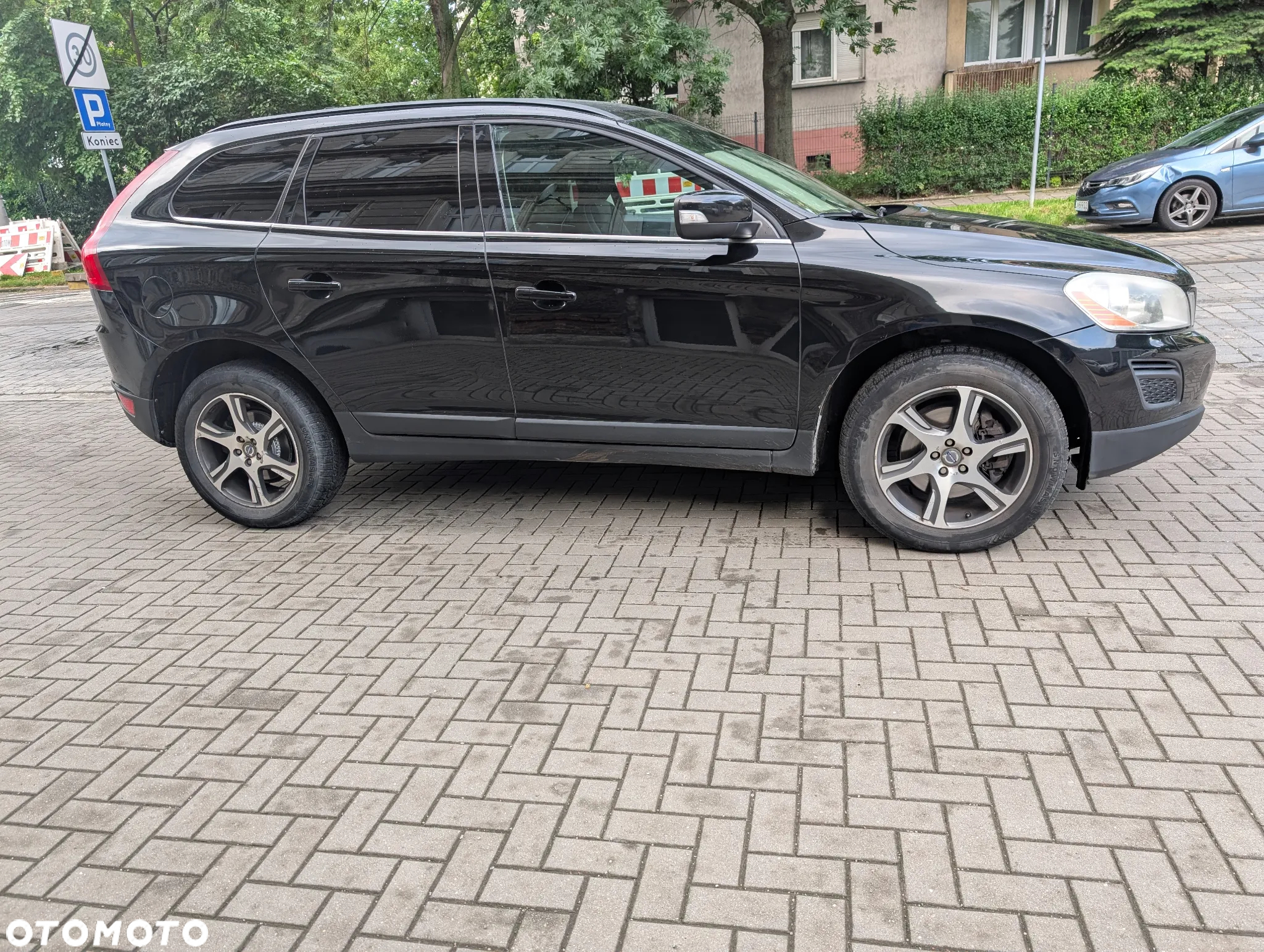 Volvo XC 60 D3 Momentum - 3