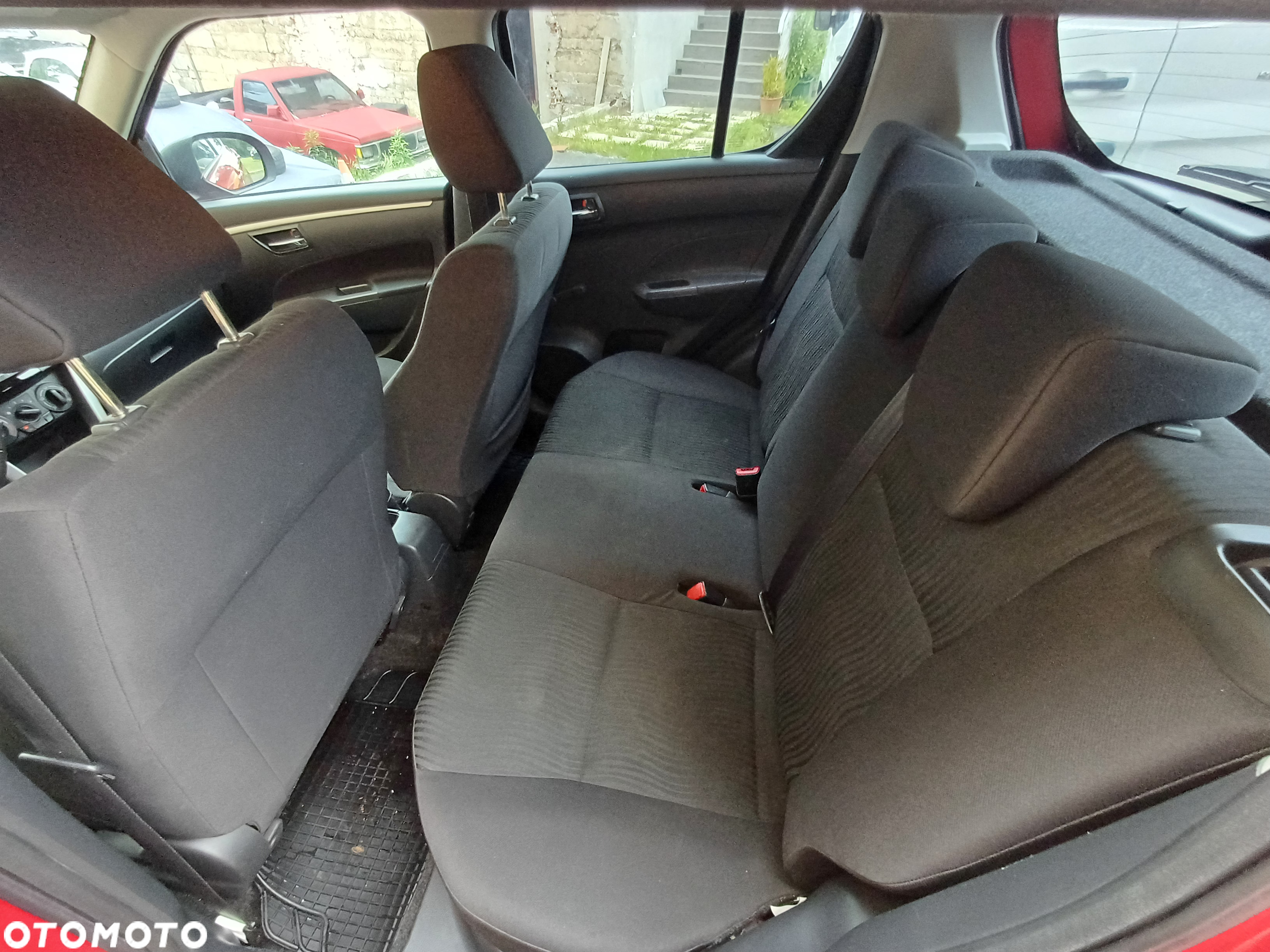 Suzuki Swift 1.2 Premium - 12