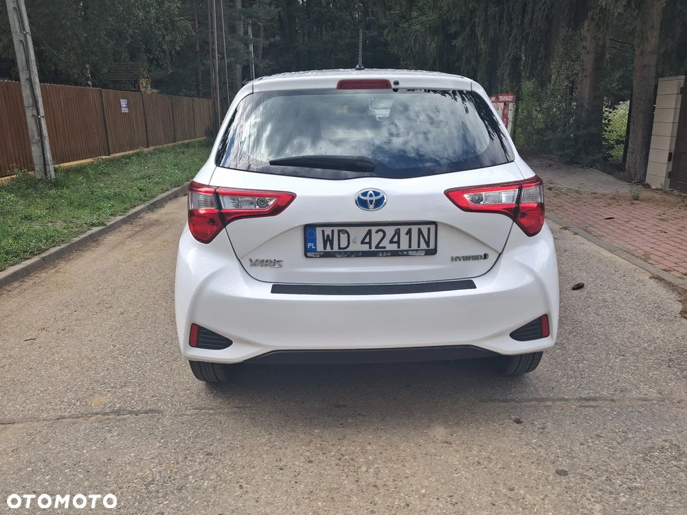 Toyota Yaris Hybrid 100 Active - 5