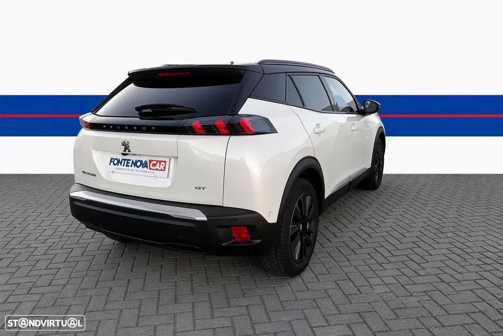 Peugeot e-2008 GT Pack — fotografia 27