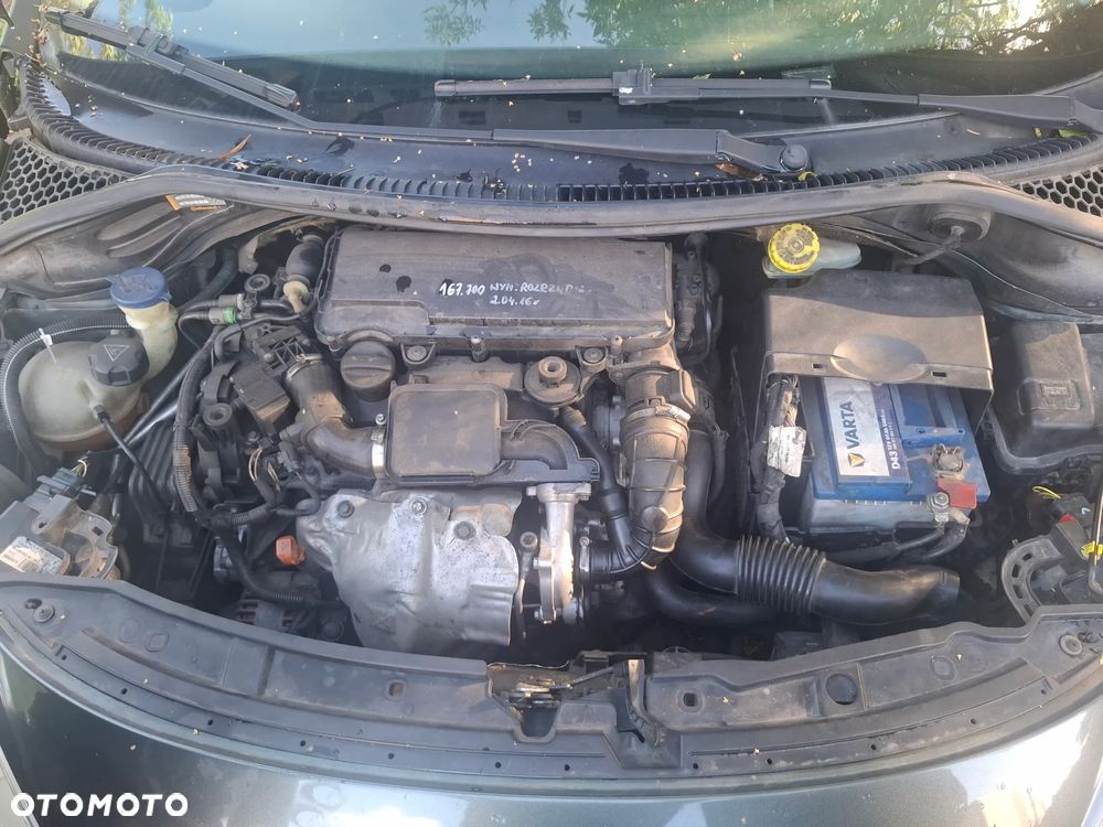 Peugeot 207 - 8