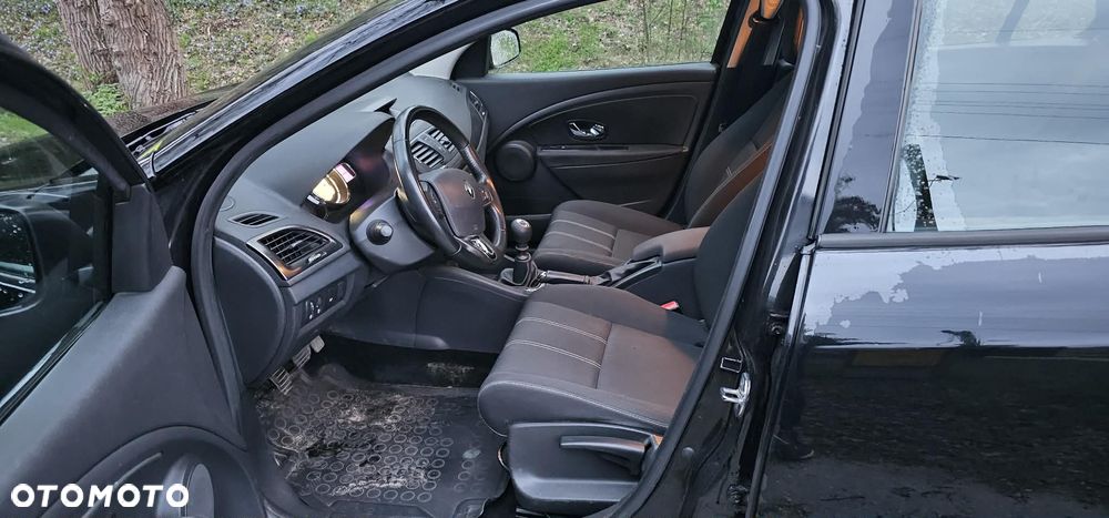 Renault Megane 1.5 dCi Limited - 10