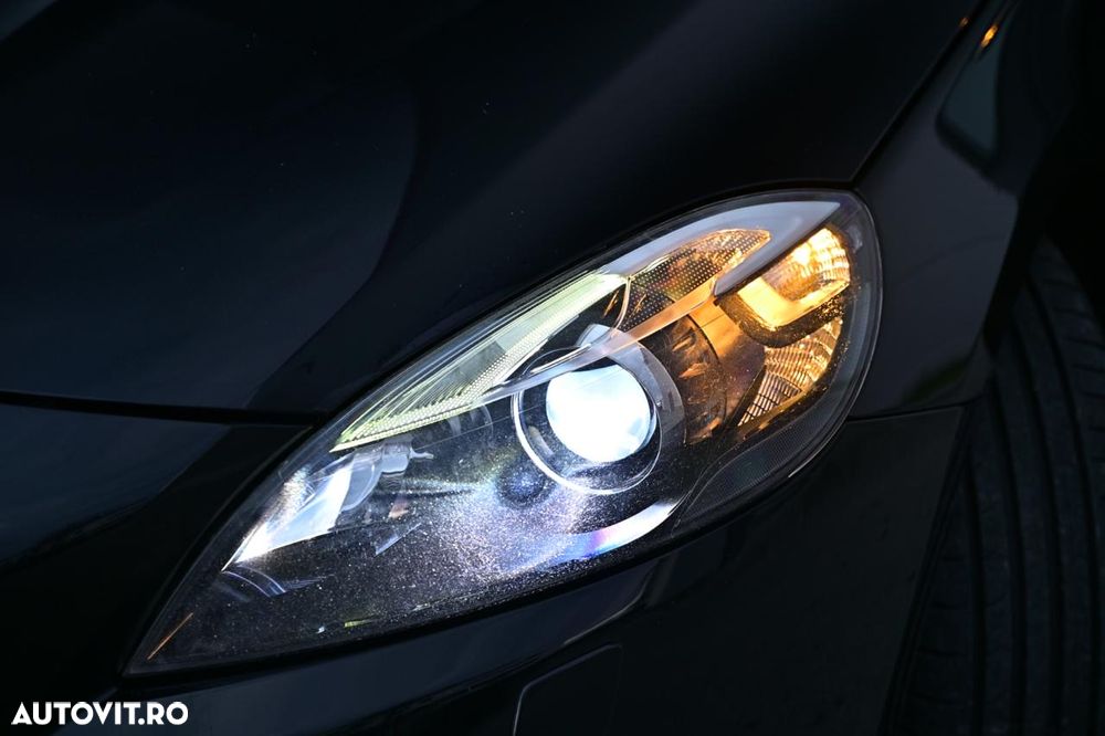 Volvo V40 D3 Geartronic - 34