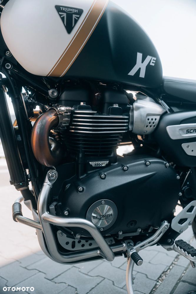 Triumph Scrambler - 25