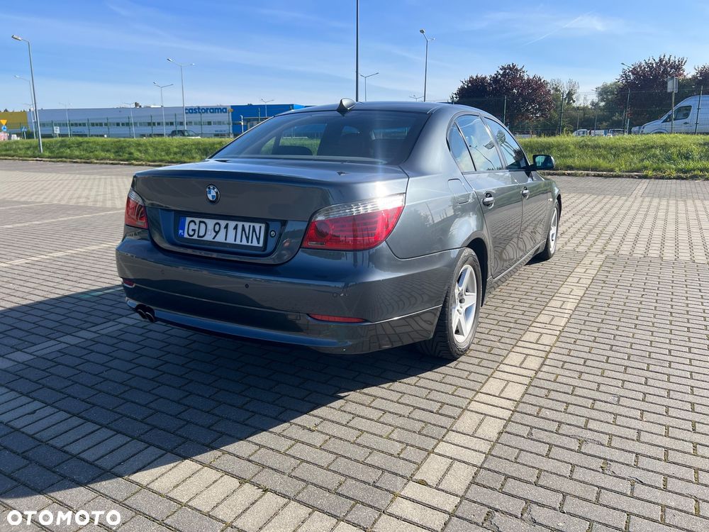 BMW Seria 5 525d - 9
