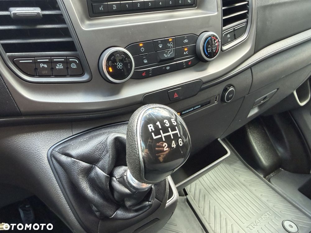 Ford Transit - 13