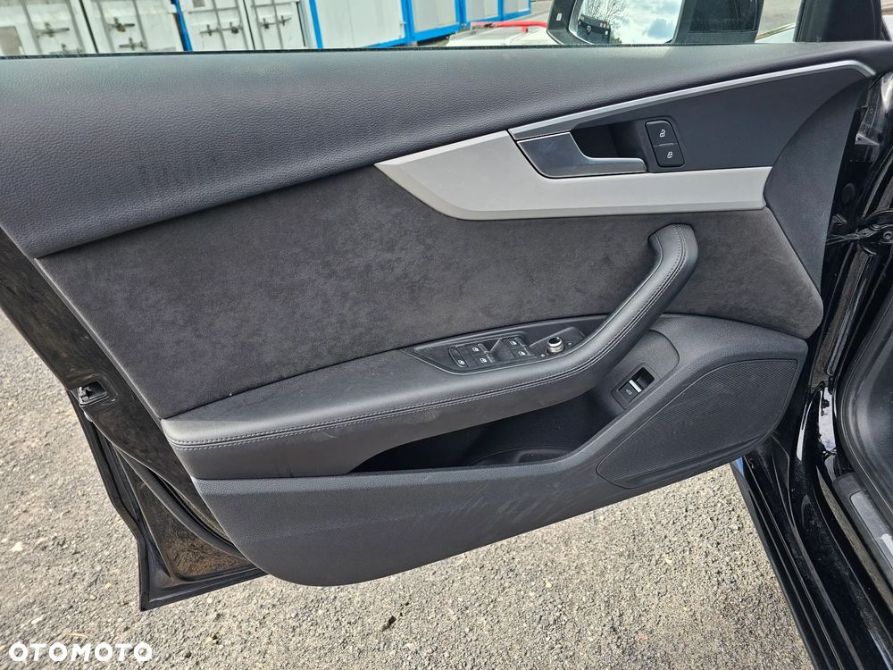 Audi A4 Avant 40 TDI quattro S tronic advanced - 23