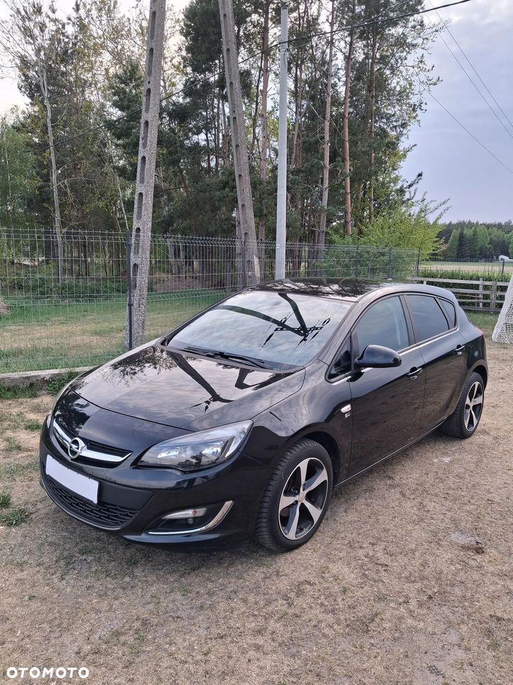 Opel Astra 1.4 150 Jahre - 7