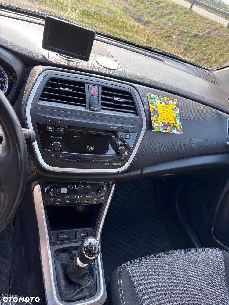 Suzuki S-Cross - 4