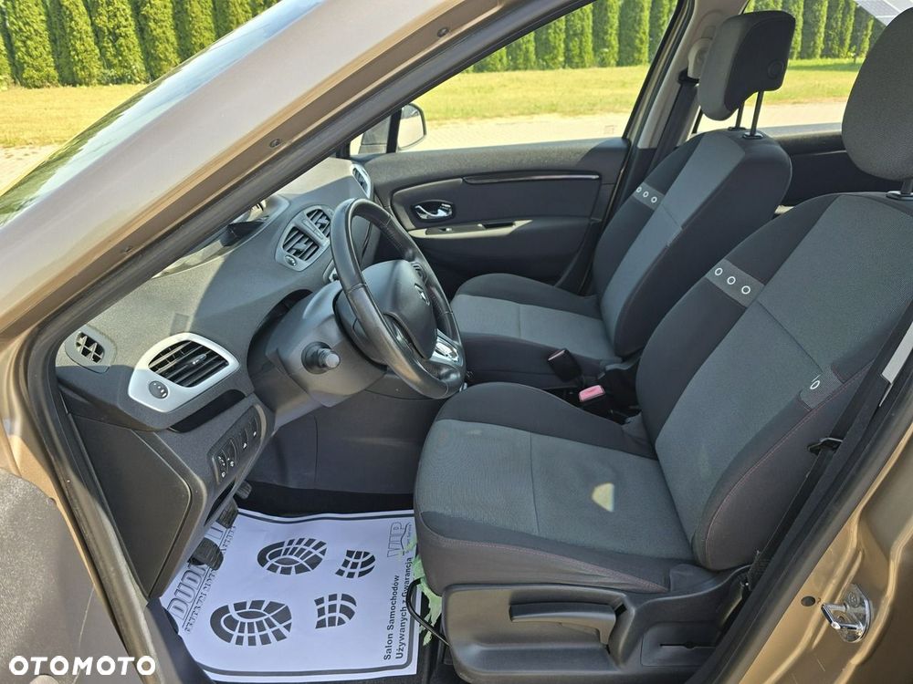 Renault Grand Scenic - 20