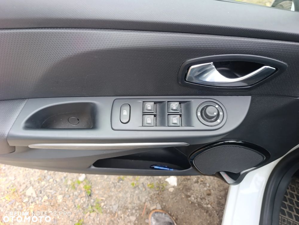 Renault Clio dCi 75 Stop & Start Expression - 33
