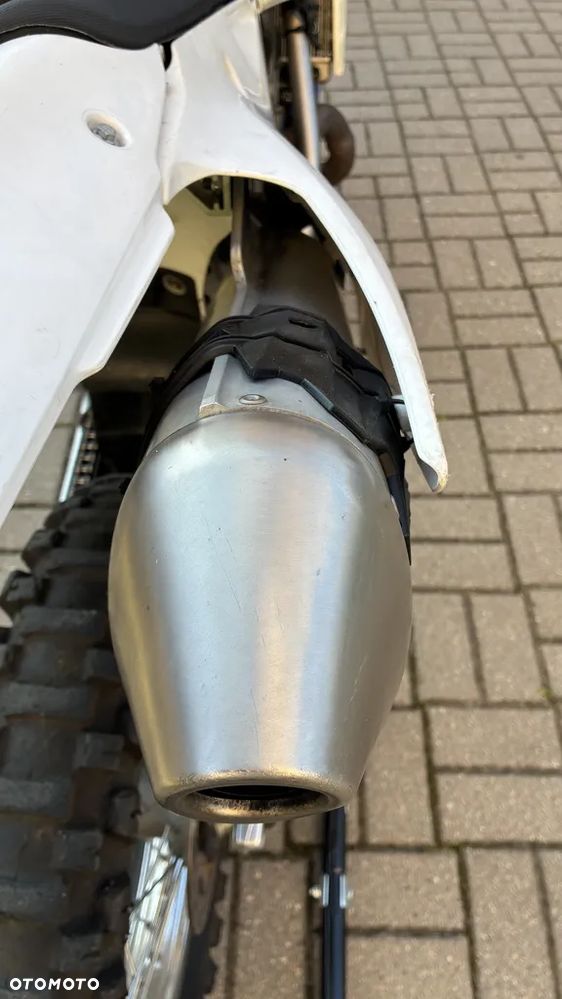 BMW G - 17
