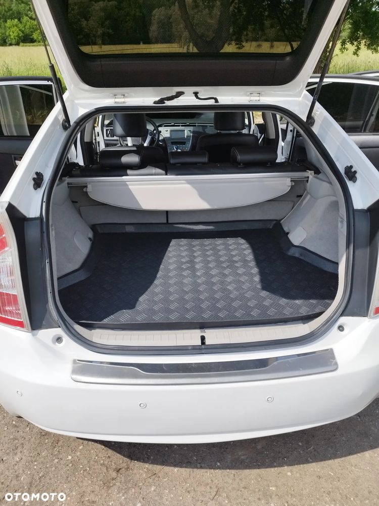 Toyota Prius 1.8 HSD Active - 11
