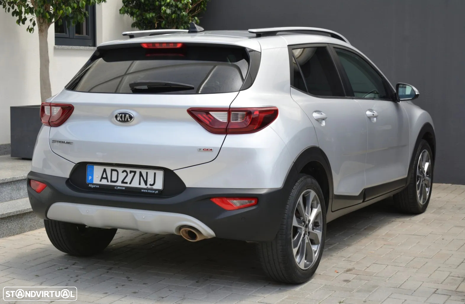 Kia Stonic 1.0 T-GDI Tech - 10