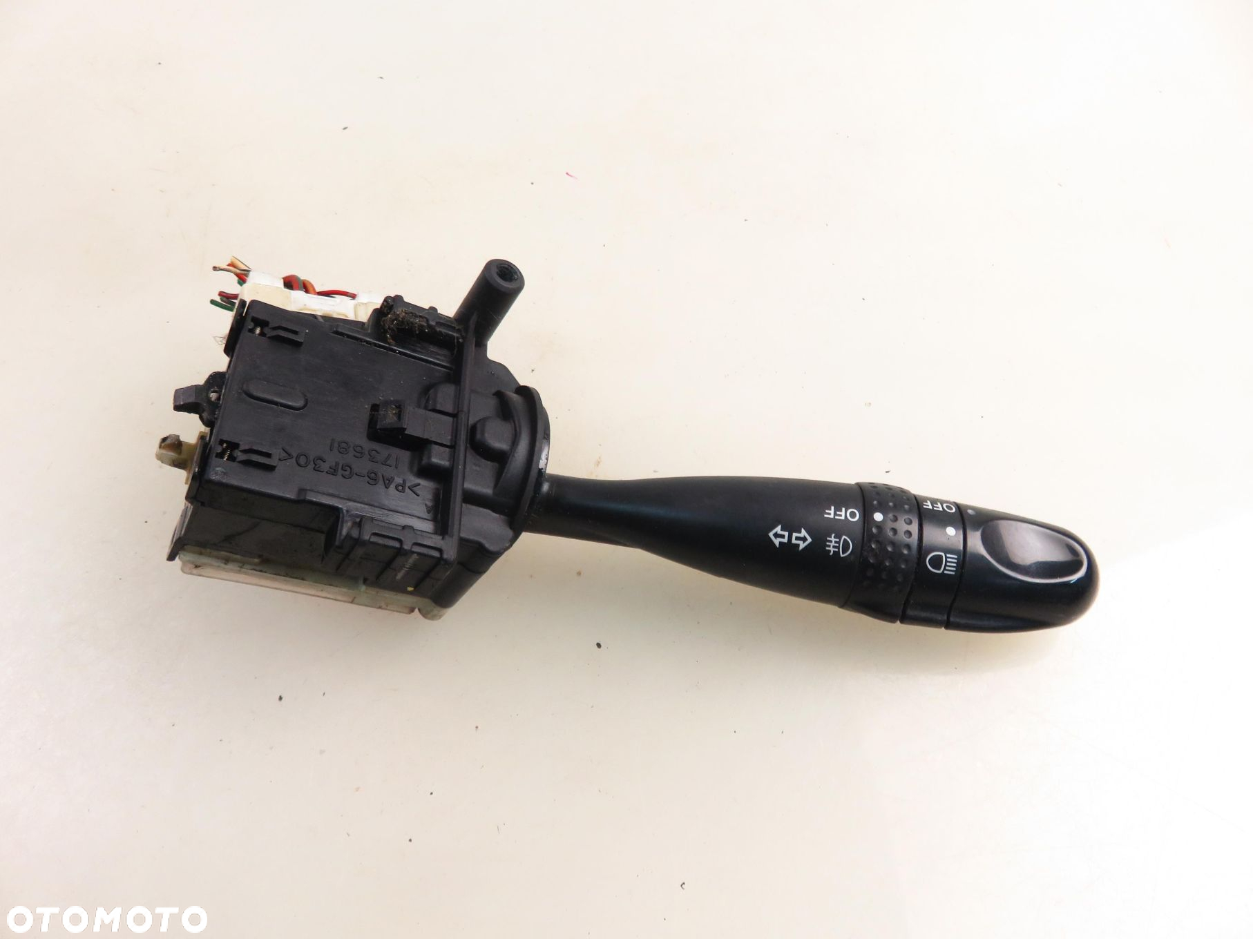 PRZEŁĄCZNIK KIERUNKOWSKAZÓW TOYOTA COROLLA kombi (_E12_) 0218073713 - 10