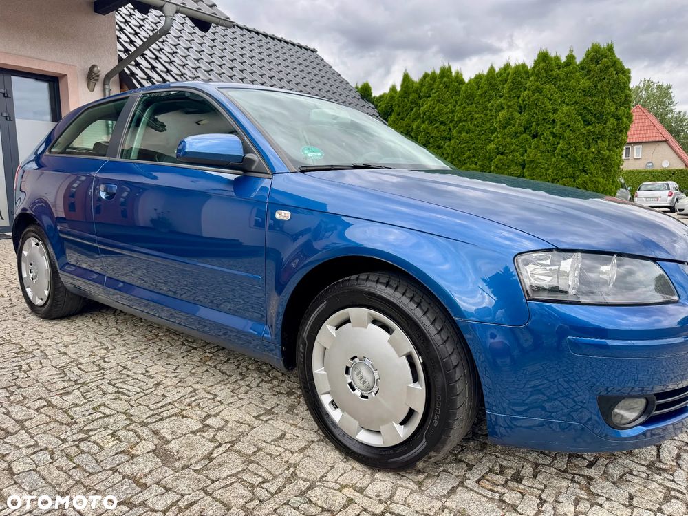 Audi A3 3-drzwiowe 1.6 Ambition - 11