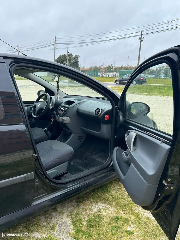 Peugeot 107 1.0 Petit Filou - 3