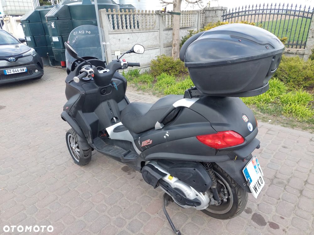 Piaggio MP-3 - 3