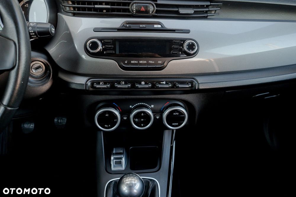 Alfa Romeo Giulietta 1.4 TB 16V Turismo - 19
