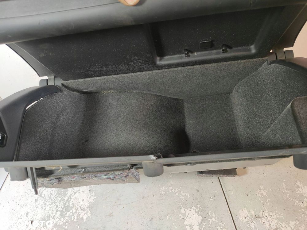 schowek pasażera audi a4 b6 czarny soul - 4